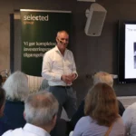 Jens-Otto Paludan præsenterer til kvartalsarrangement